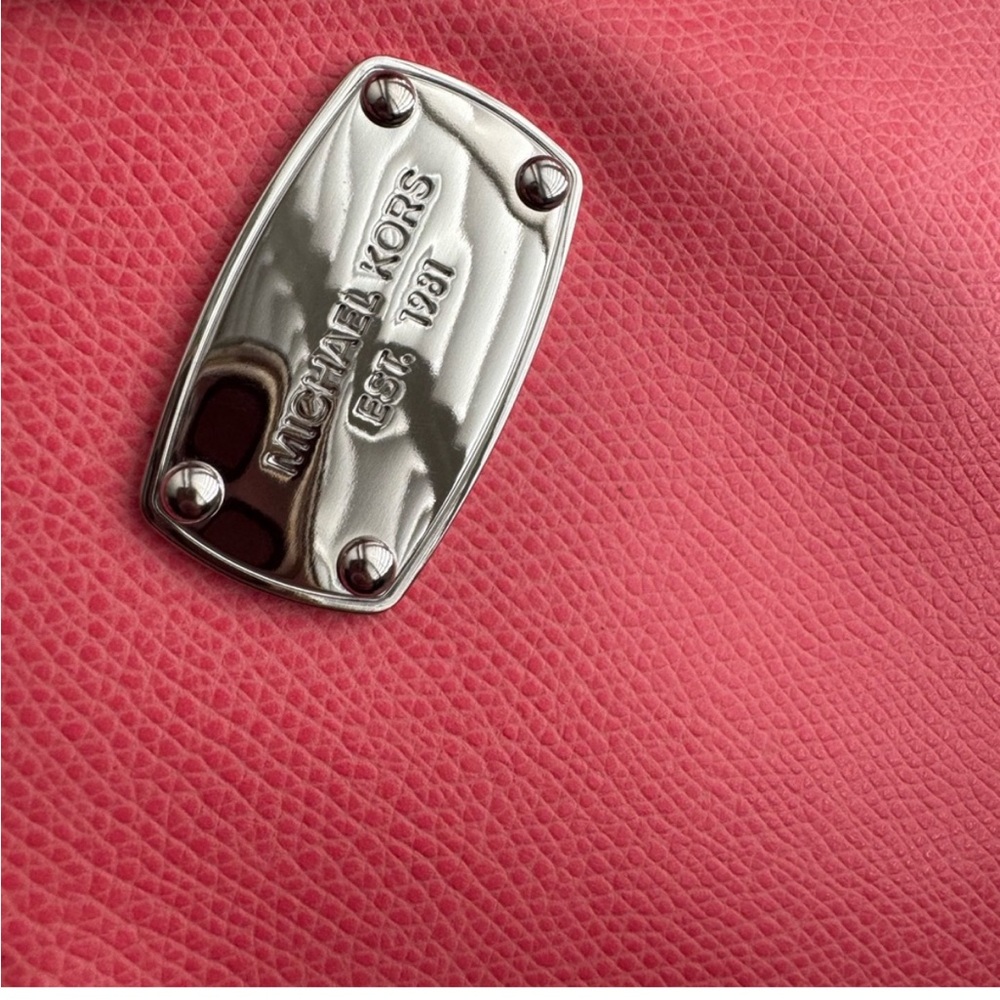 đź’•Michael kors pink bagđź’• - Picture 5 of 9